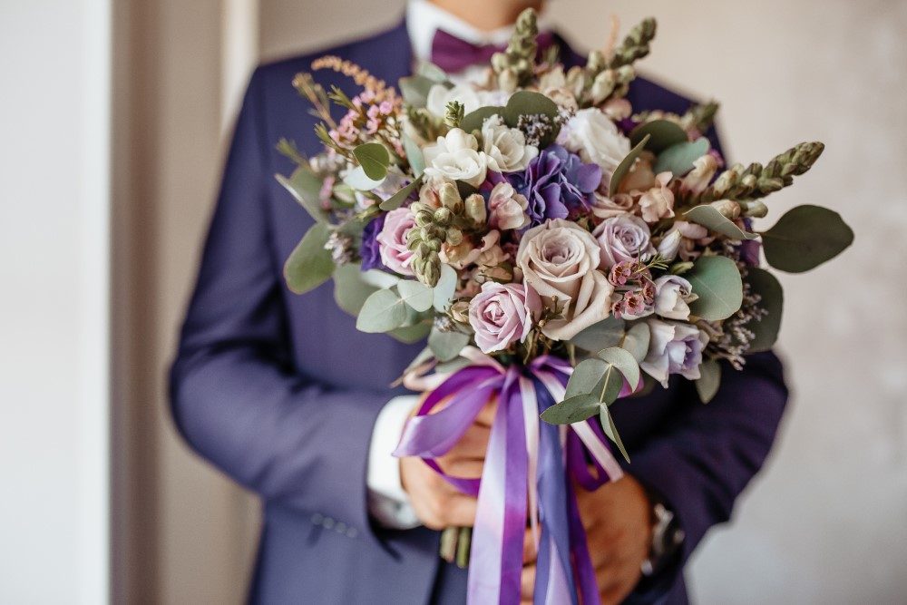 How To Keep Your Bouquet Fresh On A Hot Day